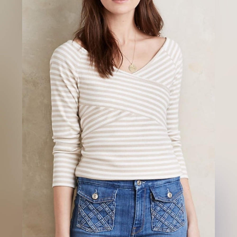 Deletta wrap top
